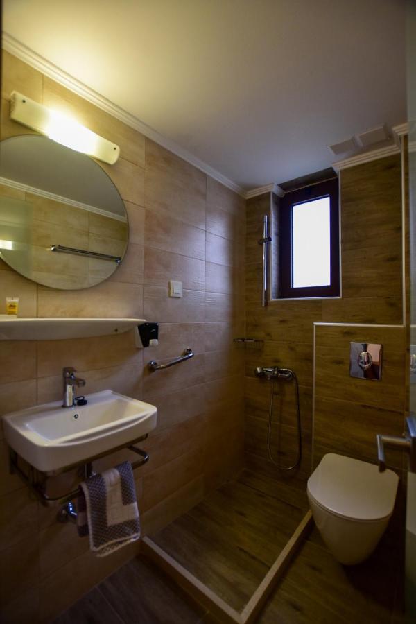 Hotel Aghas Paleochora Bagian luar foto