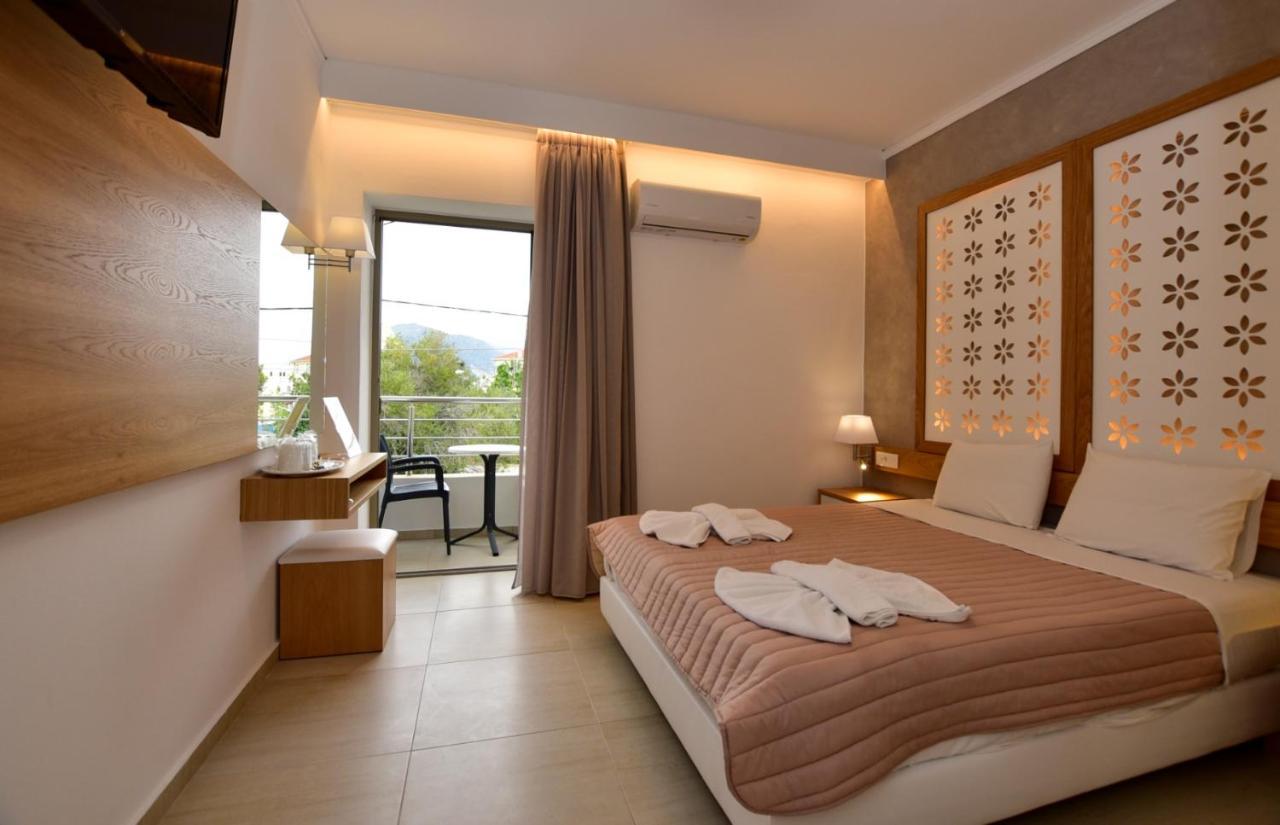 Hotel Aghas Paleochora Bagian luar foto
