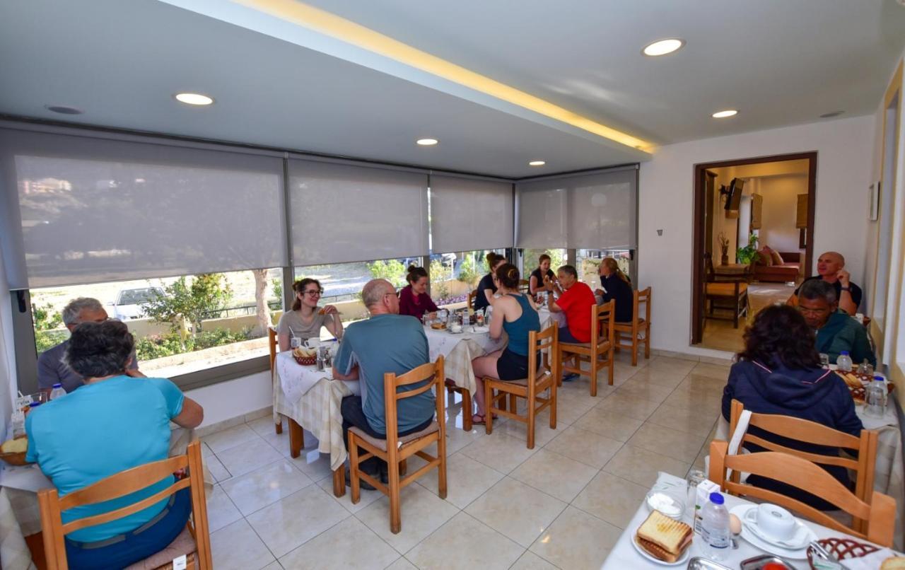 Hotel Aghas Paleochora Bagian luar foto