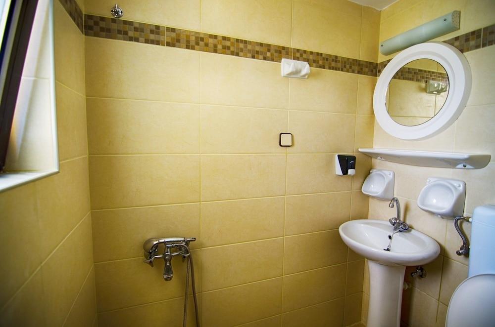 Hotel Aghas Paleochora Bagian luar foto